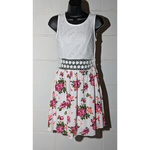 Rue21 White Lace Top Floral Print Skater Dress Open Knit Crochet Waist Small